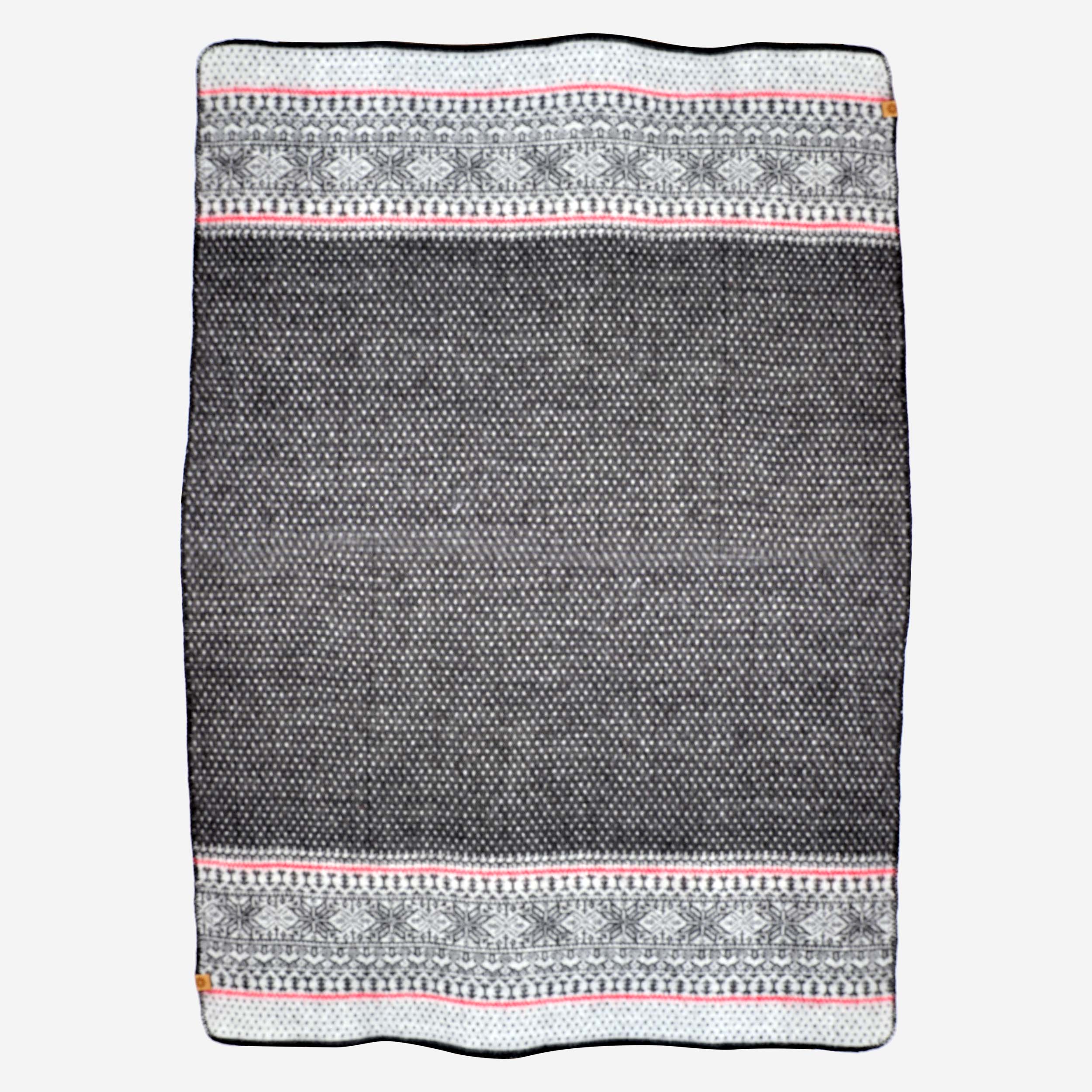 thyrniros-backside-norway-design-wool-blanket-7.jpeg
